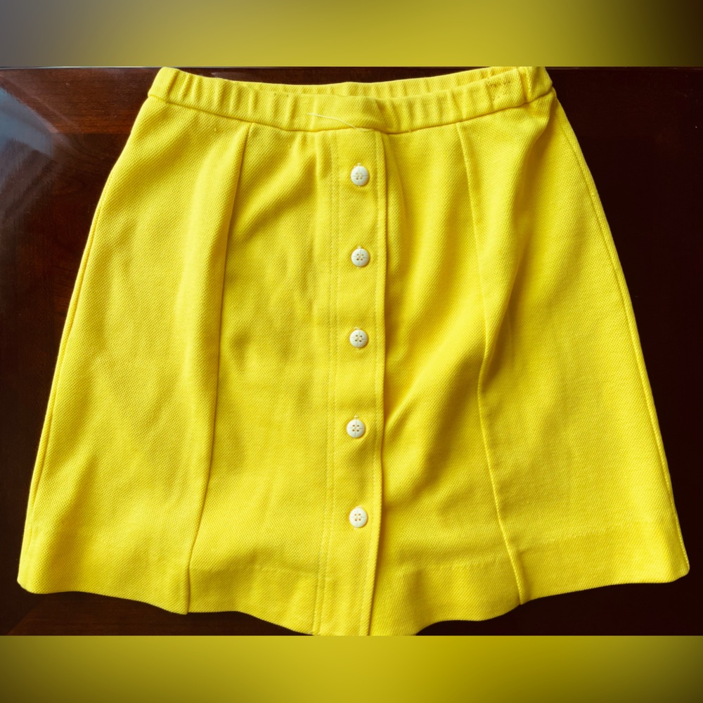 Cute vintage Catalina Sportswear button front skort